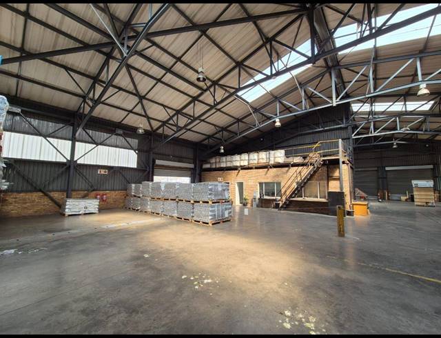 1,586M² WAREHOUSE TO LET IN ROODEKOP